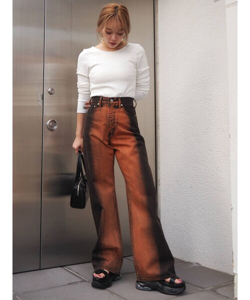 EVRIS（エヴリス）の「【ハイウエスト】バイカラーブリーチワイドパンツ（デニムパンツ・レディース・オレンジ/インディゴブルー・SMALL/MEDIUM）」の8枚目の写真