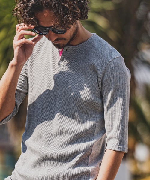 felkod(フィルコッド)の「mt7814- Neon Tape Thermal Half Sleeve Cut sew カットソー(Tシャツ/カットソー・メンズ・グレー×ピンク/ホワイト×ピンク/ブラック×イエロー・S/M/L)」の3枚目の写真