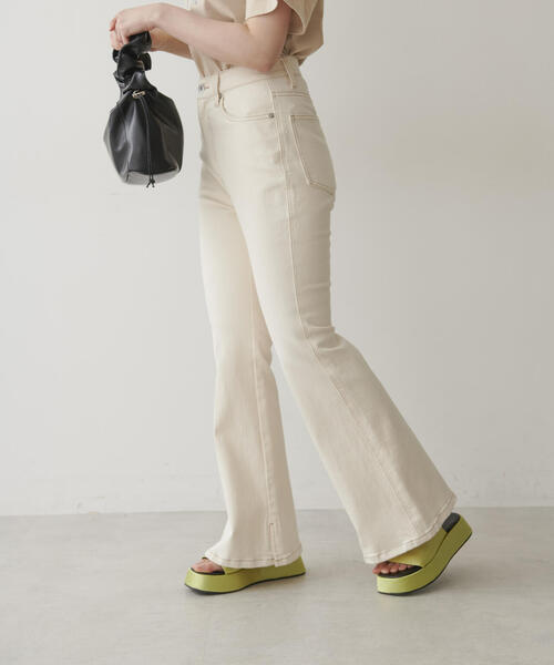 FREE'S MART(フリーズマート)の「【Sシリーズ対応】◇内スリットベルボトムデニムパンツ(デニムパンツ・レディース・ライトインディゴブルー/ワンウォッシュ/ブラック系その他/ホワイト系その他・X-SMALL/SMALL/MEDIUM)」の5枚目の写真