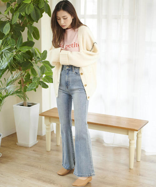 FREE'S MART(フリーズマート)の「【Sシリーズ対応】◇内スリットベルボトムデニムパンツ(デニムパンツ・レディース・ライトインディゴブルー/ワンウォッシュ/ブラック系その他/ホワイト系その他・X-SMALL/SMALL/MEDIUM)」の10枚目の写真