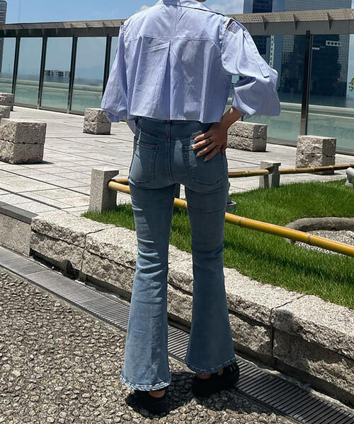 FREE'S MART(フリーズマート)の「【Sシリーズ対応】◇内スリットベルボトムデニムパンツ(デニムパンツ・レディース・ライトインディゴブルー/ワンウォッシュ/ブラック系その他/ホワイト系その他・X-SMALL/SMALL/MEDIUM)」の21枚目の写真