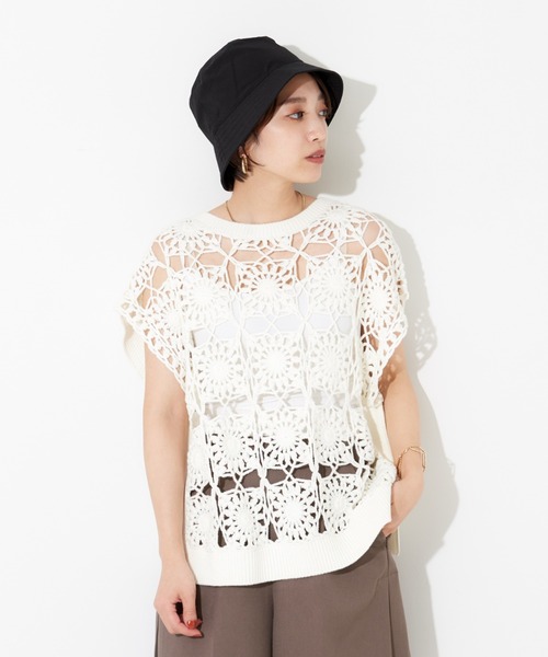 NOMINE（ノミネ）の「かぎ針カノコ3WAYベストプルーバーカーディガン（ニット/セーター・レディース・ホワイト/ブラック/ダークブラウン/ピンク・フリー）」の2枚目の写真