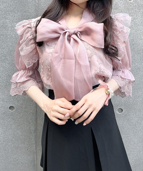 Rmine（アールマイン）の「フロントボウタイレース５分袖ブラウス（シャツ/ブラウス・レディース・ホワイト/ピンクベージュ・FREE）」の3枚目の写真