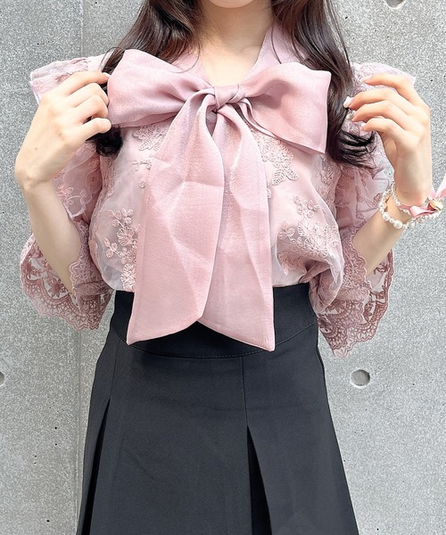 Rmine（アールマイン）の「フロントボウタイレース５分袖ブラウス（シャツ/ブラウス・レディース・ホワイト/ピンクベージュ・FREE）」の4枚目の写真