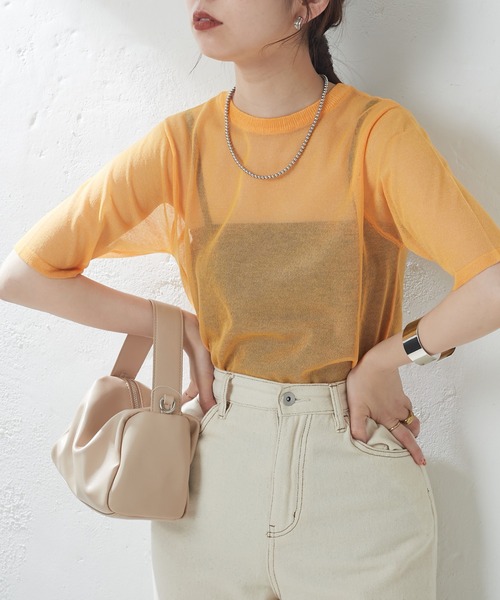 natural couture(ナチュラルクチュール)の「シアー半袖配色ニット(ニット/セーター・レディース・ブラック/オフホワイト/サックスブルー/オレンジ/その他1・FREE)」の4枚目の写真
