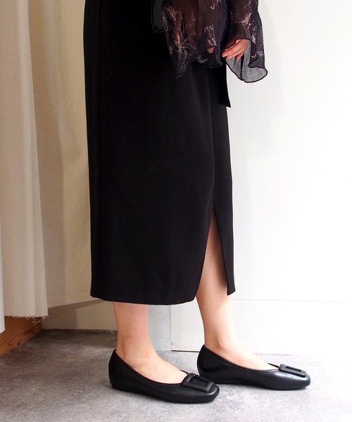 cava cava(サヴァサヴァ)の「バックル付きフラットシューズ -1320485(パンプス・レディース・ブラック/ダークブラウン/レッド/オリーブ・23.5cm/24.5cm/23.0cm/24.0cm/22.5cm)」の6枚目の写真