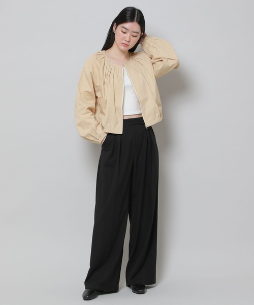ALAND(エーランド)の「3.3Field Trip/PIN TUCK ZIP-UP 2275894(ノーカラージャケット・レディース・ブラック/ベージュ・FREE)」の12枚目の写真