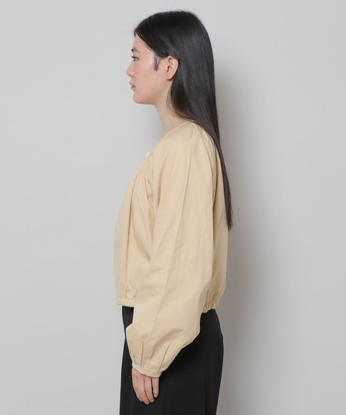 ALAND(エーランド)の「3.3Field Trip/PIN TUCK ZIP-UP 2275894(ノーカラージャケット・レディース・ブラック/ベージュ・FREE)」の15枚目の写真