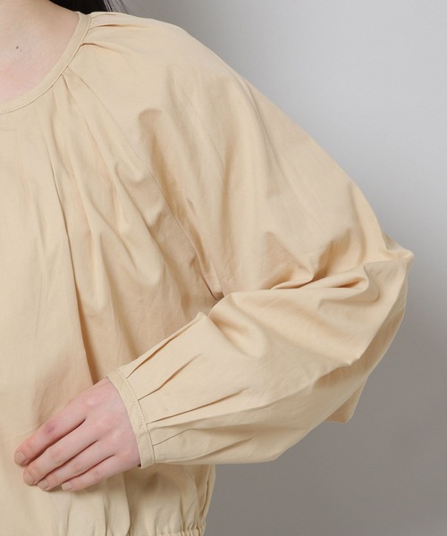 ALAND(エーランド)の「3.3Field Trip/PIN TUCK ZIP-UP 2275894(ノーカラージャケット・レディース・ブラック/ベージュ・FREE)」の18枚目の写真