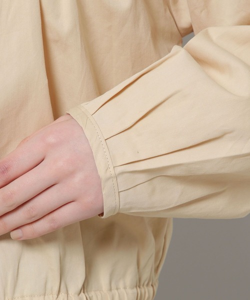 ALAND(エーランド)の「3.3Field Trip/PIN TUCK ZIP-UP 2275894(ノーカラージャケット・レディース・ブラック/ベージュ・FREE)」の3枚目の写真