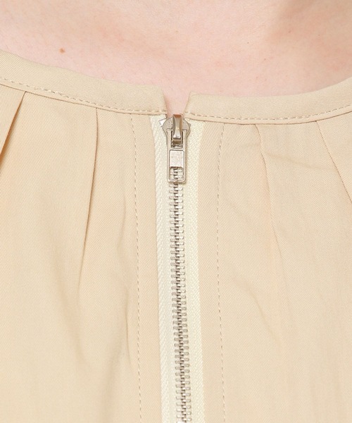 ALAND(エーランド)の「3.3Field Trip/PIN TUCK ZIP-UP 2275894(ノーカラージャケット・レディース・ブラック/ベージュ・FREE)」の5枚目の写真