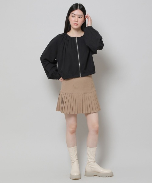 ALAND(エーランド)の「3.3Field Trip/PIN TUCK ZIP-UP 2275894(ノーカラージャケット・レディース・ブラック/ベージュ・FREE)」の9枚目の写真