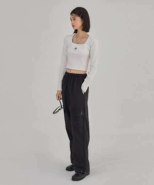 muahmuah（ムーアムーア）の「A'GEM/9 × .kom『muah muah/ムーアムーア』BALLOON FIT WIDE CARGO BANDING PANTS/バルーンフィットワイドカーゴパンツ（カーゴパンツ・レディース・ブラック/カーキ・FREE）」の10枚目の写真