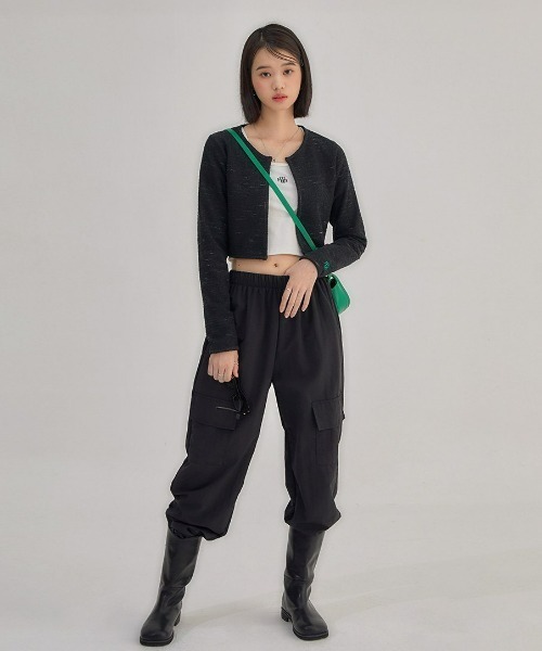 muahmuah（ムーアムーア）の「A'GEM/9 × .kom『muah muah/ムーアムーア』BALLOON FIT WIDE CARGO BANDING PANTS/バルーンフィットワイドカーゴパンツ（カーゴパンツ・レディース・ブラック/カーキ・FREE）」の8枚目の写真