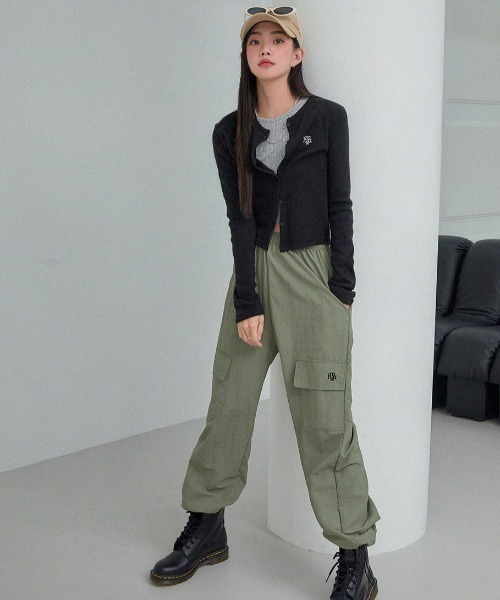 muahmuah（ムーアムーア）の「A'GEM/9 × .kom『muah muah/ムーアムーア』BALLOON FIT WIDE CARGO BANDING PANTS/バルーンフィットワイドカーゴパンツ（カーゴパンツ・レディース・ブラック/カーキ・FREE）」の14枚目の写真