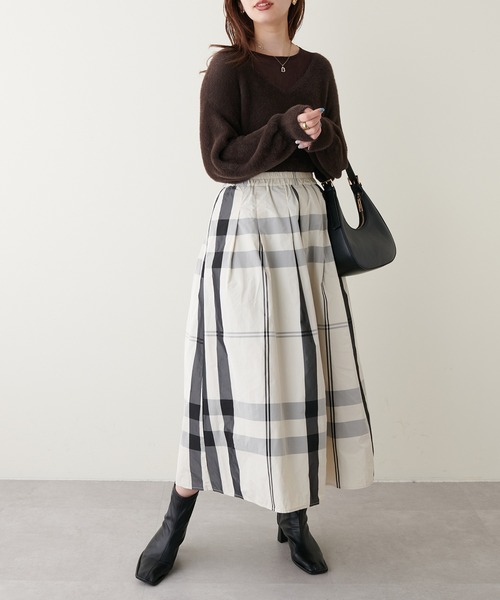natural couture(ナチュラルクチュール)の「ふわふわシャギー×シアーニット(ニット/セーター・レディース・オフホワイト/ピンク/グレー/ブラウン/ベージュ・FREE)」の16枚目の写真