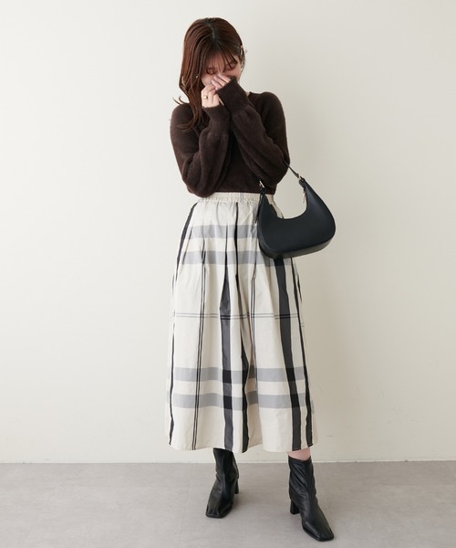 natural couture(ナチュラルクチュール)の「ふわふわシャギー×シアーニット(ニット/セーター・レディース・オフホワイト/ピンク/グレー/ブラウン/ベージュ・FREE)」の17枚目の写真