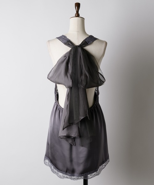 LA BELLE ETUDE(ラベルエチュード)の「マットサテンBIGリボンホルターTOPS(キャミソール・レディース・ブラック/ダークパープル/サックスブルー/ライトベージュ・FREE)」の6枚目の写真