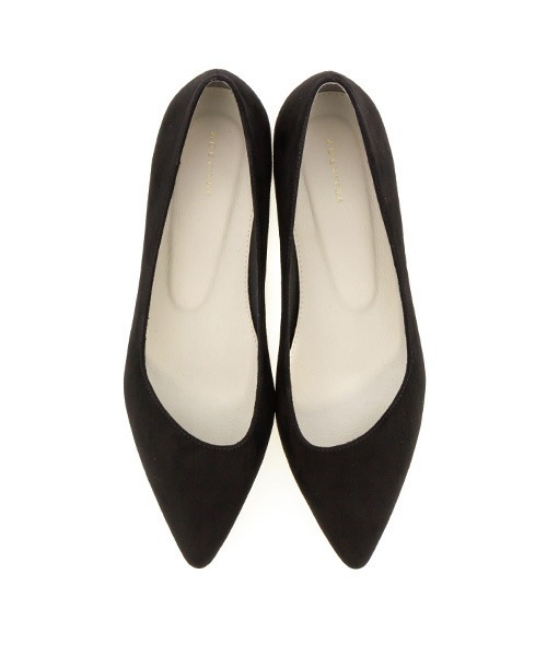 A de Vivre(アドゥヴィーヴル)の「サステナブル 撥水/3E スエードパンプス(パンプス・レディース・ブラック/ベージュ/シルバー/ブラック系その他・24/22.5/23/23.5/22/24.5/25)」の2枚目の写真