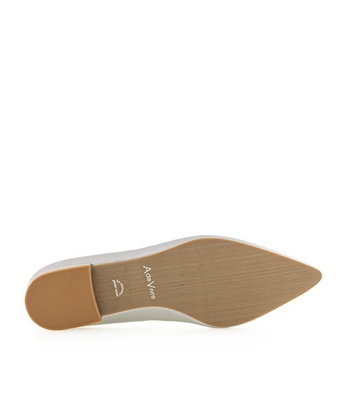 A de Vivre(アドゥヴィーヴル)の「サステナブル 撥水/3E スエードパンプス(パンプス・レディース・ブラック/ベージュ/シルバー/ブラック系その他・24/22.5/23/23.5/22/24.5/25)」の12枚目の写真