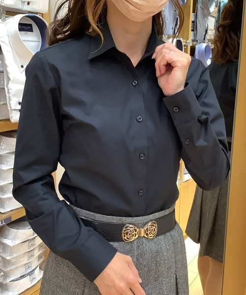 TOKYO SHIRTS（トウキョウシャツ）の「形態安定ノーアイロン レギュラー衿 長袖ビジネスワイシャツ（ビジネスシャツ・レディース・ブラック・XS/S/M/L/LL/XL）」の9枚目の写真