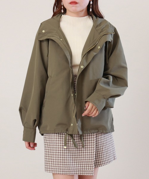 ASTORIA ODIER(アストリアオディール)の「ライナー付マンパー(マウンテンパーカー・レディース・カーキ/ブラック/ベージュ・MEDIUM/SMALL)」の3枚目の写真