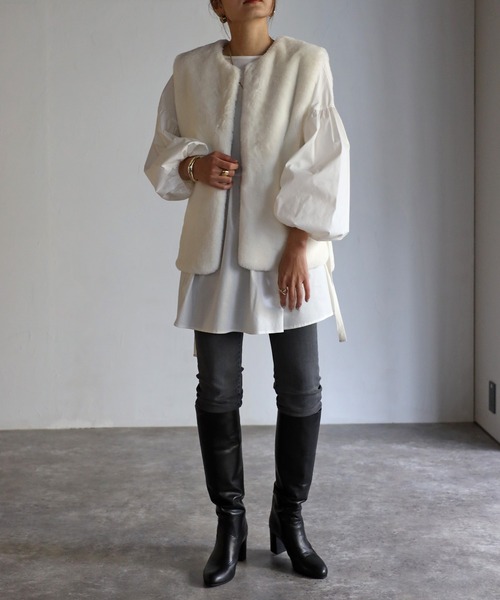 Bonjour Sagan（ボンジュールサガン）の「【2022 新作】ファーベスト×キルティングコート（ノーカラーコート・レディース・アイボリー/モカ・FREE）」の17枚目の写真