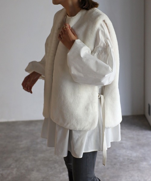 Bonjour Sagan（ボンジュールサガン）の「【2022 新作】ファーベスト×キルティングコート（ノーカラーコート・レディース・アイボリー/モカ・FREE）」の18枚目の写真
