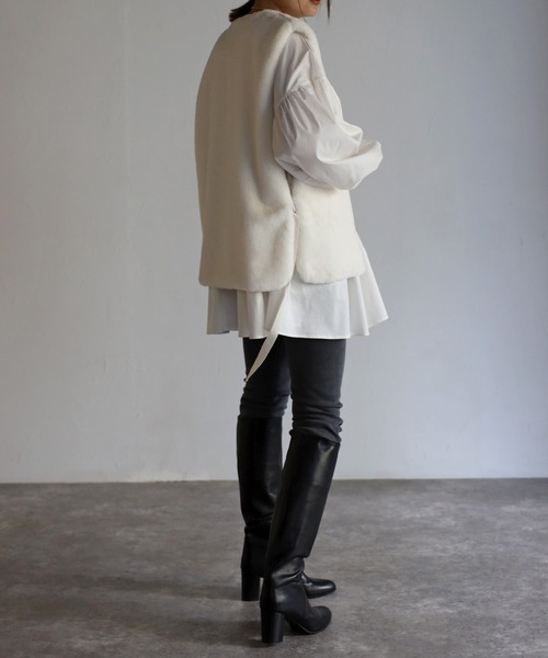 Bonjour Sagan（ボンジュールサガン）の「【2022 新作】ファーベスト×キルティングコート（ノーカラーコート・レディース・アイボリー/モカ・FREE）」の19枚目の写真