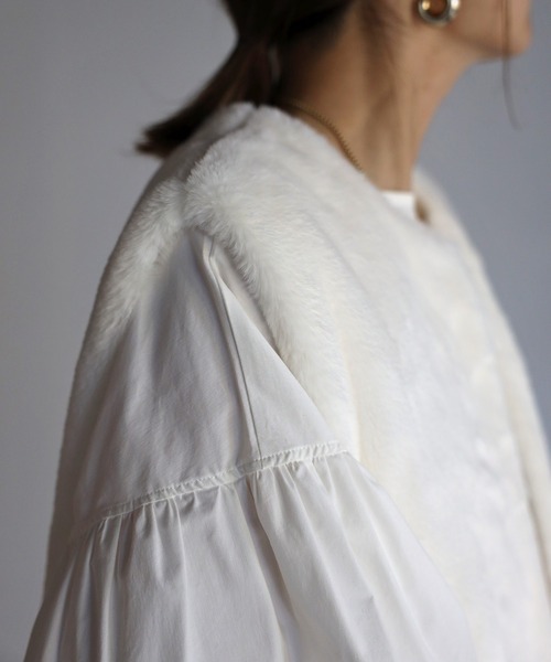 Bonjour Sagan（ボンジュールサガン）の「【2022 新作】ファーベスト×キルティングコート（ノーカラーコート・レディース・アイボリー/モカ・FREE）」の22枚目の写真