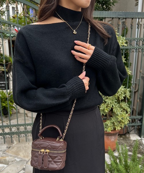 Lamoa（ラモア）の「Lamoa/ショルダーカット ボリュームスリーブ ニット（ニット/セーター・レディース・アイボリー/ブラック/グレー/ブラウン・FREE）」の9枚目の写真