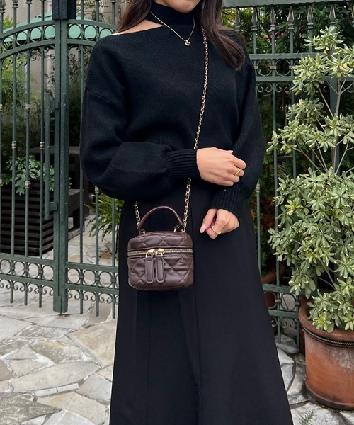 Lamoa（ラモア）の「Lamoa/ショルダーカット ボリュームスリーブ ニット（ニット/セーター・レディース・アイボリー/ブラック/グレー/ブラウン・FREE）」の13枚目の写真