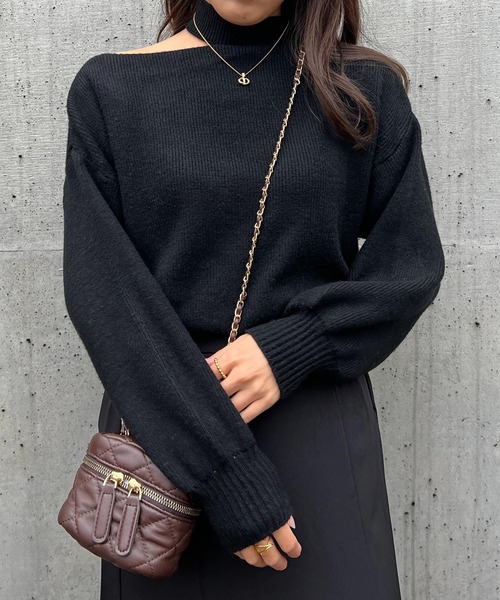 Lamoa（ラモア）の「Lamoa/ショルダーカット ボリュームスリーブ ニット（ニット/セーター・レディース・アイボリー/ブラック/グレー/ブラウン・FREE）」の17枚目の写真