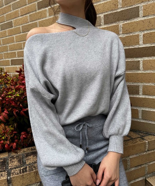 Lamoa（ラモア）の「Lamoa/ショルダーカット ボリュームスリーブ ニット（ニット/セーター・レディース・アイボリー/ブラック/グレー/ブラウン・FREE）」の20枚目の写真