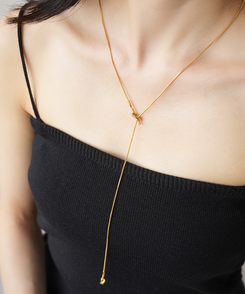 IAMUSE（アイアミューズ）の「金属アレルギー対応　ノットチェーンネックレス S0868【IAMUSE】（ネックレス・レディース・シルバー/ゴールド・FREE）」の3枚目の写真
