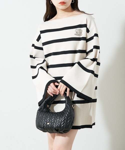 Chico(チコ)の「ブローチ付ボーダーニットミニワンピース(ワンピース・レディース・アイボリー/ブルー/ピンク/ブラック・FREE)」の16枚目の写真