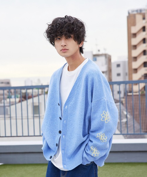 re_k by JUNRED（レクバイジュンレッド）の「re_k by JUNRED / ピースデイジージャガードニットカーディガン（カーディガン/ボレロ・メンズ・チャコールグレー/ライトグレー/サックスブルー・S/M/L）」の9枚目の写真