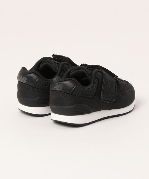 StompStamp（ストンプスタンプ）の「//////IZ996TZ3W/IZ996T（スニーカー・キッズ・ブラック・12cm/13cm/14cm/15cm/16cm）」の3枚目の写真