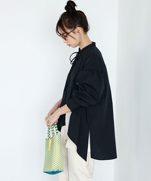 GeeRA(ジーラ)の「イレギュラーヘムスキッパーネックシャツ(シャツ/ブラウス・レディース・ピンク/ホワイト/ブラック・LARGE/MEDIUM)」の17枚目の写真