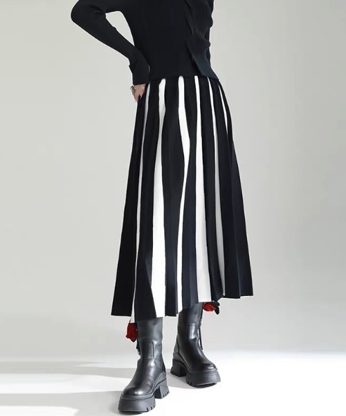 SEN TOKYO（セントーキョー）の「バイカラーでアクセント。バイカラーAラインニットスカート（スカート・レディース・ホワイト×ブラック/グリーン・FREE）」の7枚目の写真