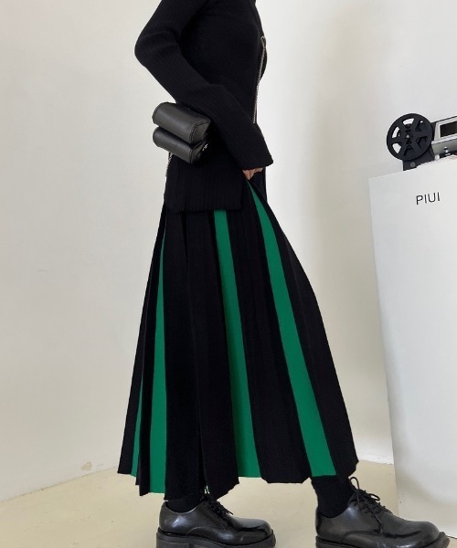 SEN TOKYO（セントーキョー）の「バイカラーでアクセント。バイカラーAラインニットスカート（スカート・レディース・ホワイト×ブラック/グリーン・FREE）」の16枚目の写真