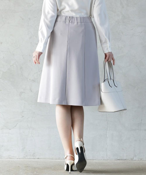 Emilyan(エミリアン)の「【手洗いできるハイストレッチジョーゼット】WEB限定!Aラインスカート(スカート・レディース・ブラウン/ベージュ/ネイビー/チャコールグレー/ブラック/グレイッシュベージュ・XS/S/M/L/LL)」の21枚目の写真