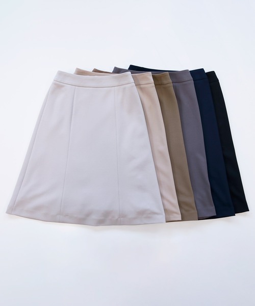 Emilyan(エミリアン)の「【手洗いできるハイストレッチジョーゼット】WEB限定!Aラインスカート(スカート・レディース・ブラウン/ベージュ/ネイビー/チャコールグレー/ブラック/グレイッシュベージュ・XS/S/M/L/LL)」の12枚目の写真