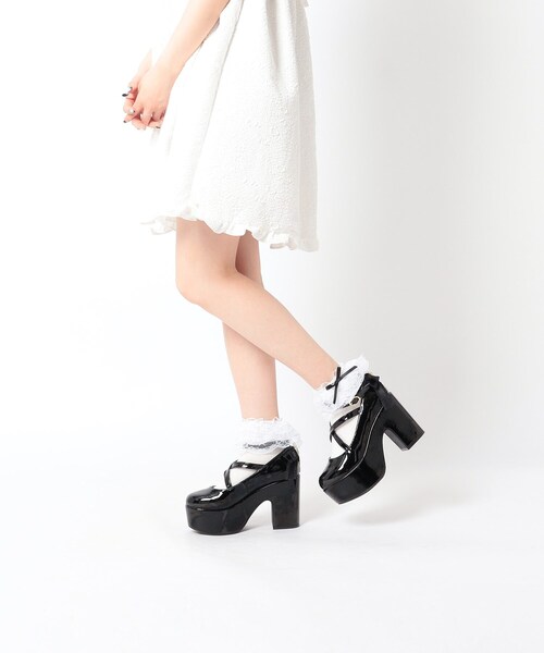 cs T&P（シーエスティーアンドピー）の「ハートビジュ―付フリルリボン厚底パンプス（パンプス・レディース・ホワイト系2/ブラック系1/ブラック系8/ダークブラウン系1・S/M/L/LL）」の15枚目の写真