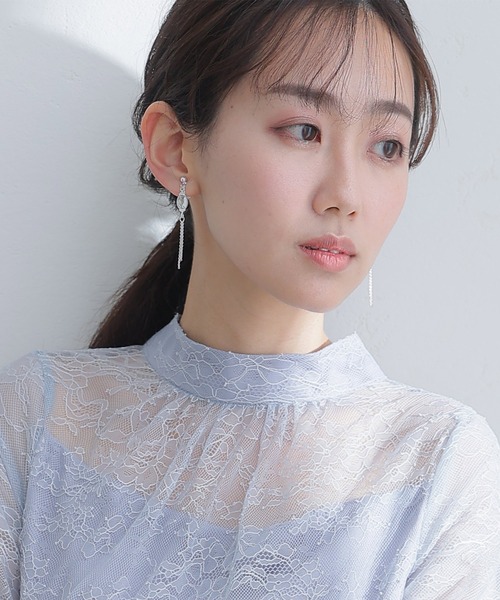 PourVous(プールヴー)の「スワロフスキー×チェーンイヤリング 結婚式 同窓会 オケージョン 二次会 (イヤリング・レディース・ゴールド/シルバー・FREE)」の8枚目の写真