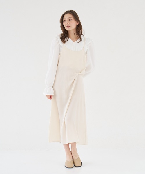 a:mure(アミュール)の「フリルブラウス(シャツ/ブラウス・レディース・ホワイト/オフホワイト/ブラック・F)」の18枚目の写真