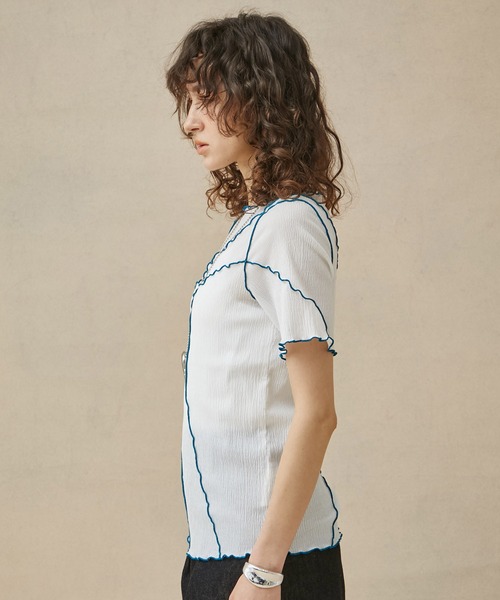 PUBLIC TOKYO（パブリックトウキョウ）の「【シワになりにくい・ストレッチ】ヨウリュウメローステッチカットソー/Tシャツ（Tシャツ/カットソー・レディース・ホワイト/ブラック/ブルー/アイボリー・FREE）」の5枚目の写真