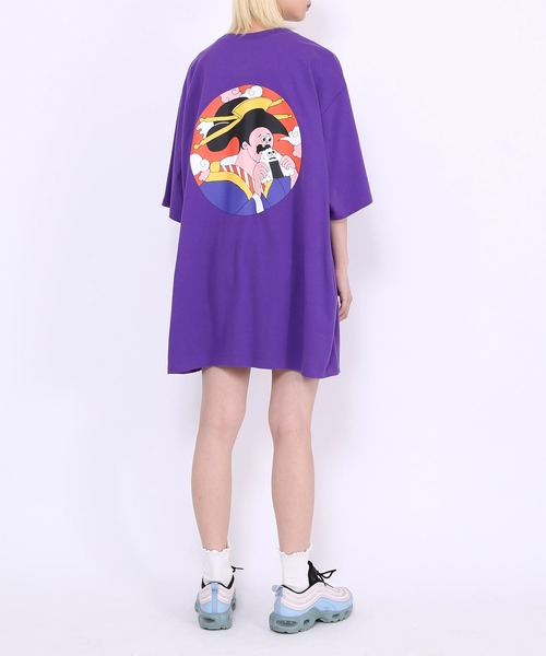 PUNYUS(プニュズ)の「芸者ビッグTシャツ(Tシャツ/カットソー・レディース・パープル/ホワイト/ブラック・3/4)」の16枚目の写真