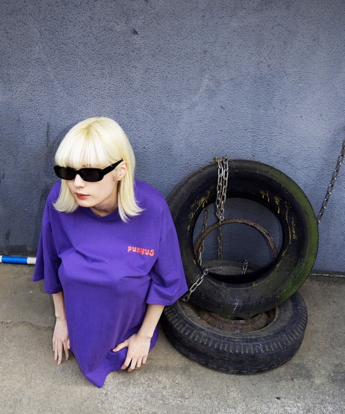 PUNYUS(プニュズ)の「芸者ビッグTシャツ(Tシャツ/カットソー・レディース・パープル/ホワイト/ブラック・3/4)」の11枚目の写真