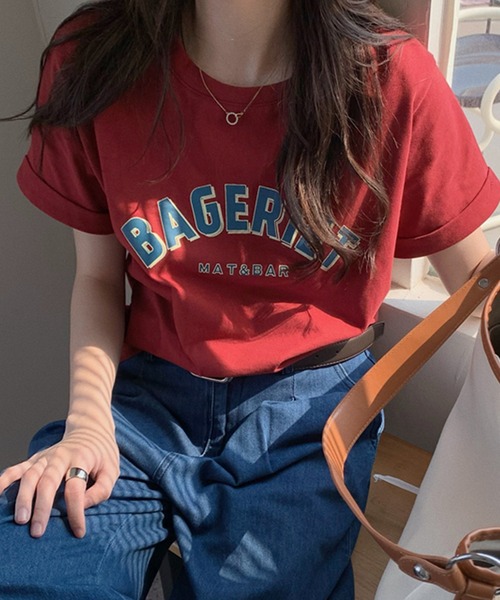 DAY CLOSET（デイ クローゼット）の「レディース ロールアップカレッジロゴTシャツ（Tシャツ/カットソー・レディース・ホワイト/ネイビー/レッド・ONE SIZE）」の3枚目の写真